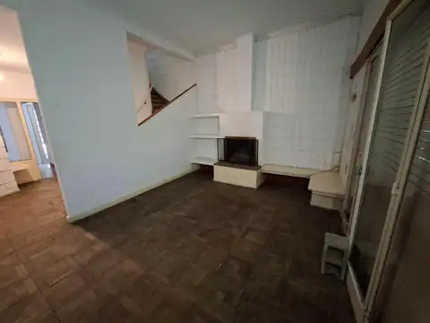 Depto Tipo Casa 9 ambientes con 3 baños