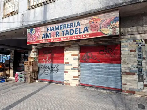LOCAL COMERCIAL EN TAPIALES