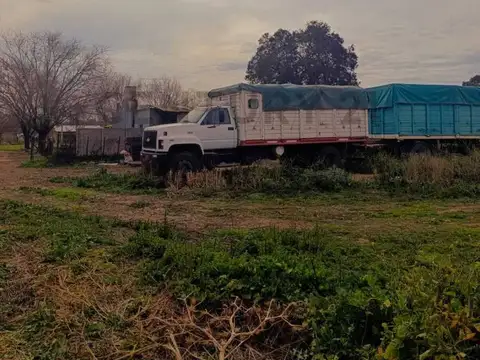 Casa 2 ambientes con 1 baño