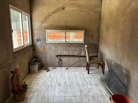 Casa 3 ambientes con 1 baño