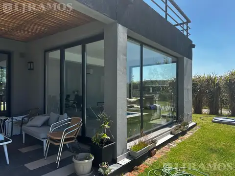 Casa en Venta en El Cantón - Barrio Islas, USD 310.000