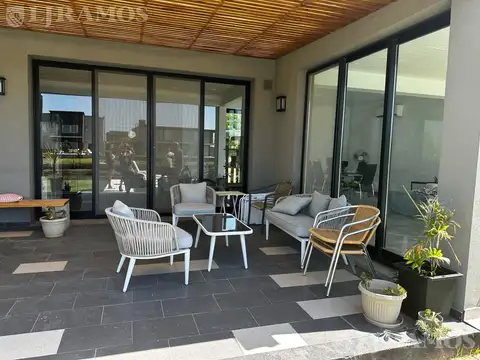 Casa en Venta al Noreste