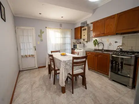 Roque Saenz Peña 2800