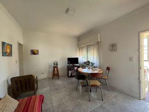 Depto Tipo Casa 3 ambientes con 1 baño