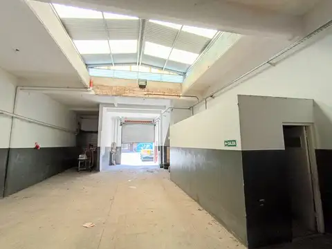 Galpon en Venta en Villa Luro, USD 370.000