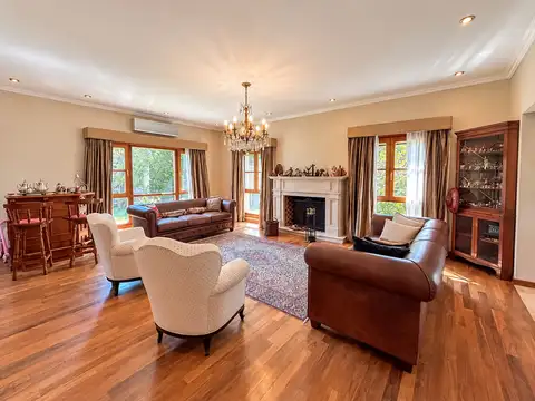 Casa en Venta de 5 dormitorios