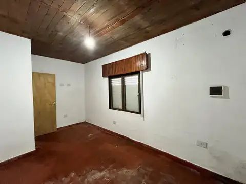Casa en Alquiler con 1 cochera