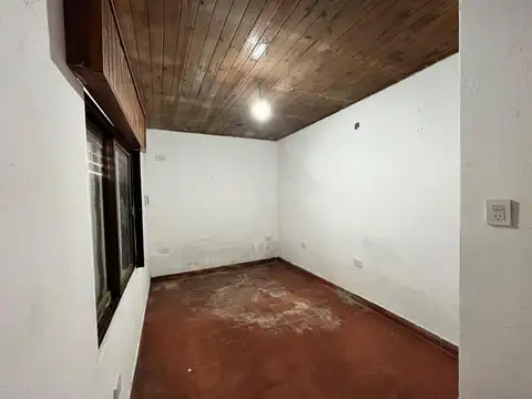 Casa 3 ambientes con 1 baño
