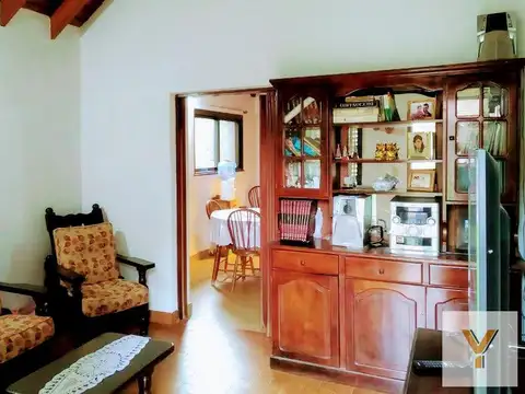 Casa 5 ambientes con 2 baños