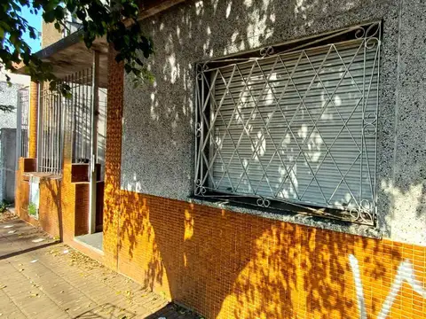 Casa en venta en General San Martin, GBA Norte - 3 Ambientes