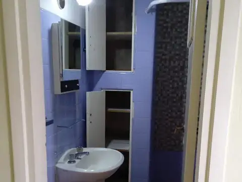 Depto Tipo Casa en Alquiler en Lanus Este, $ 520.000