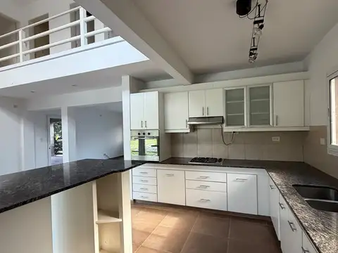 Casa en Venta en Sausalito, USD 230.000