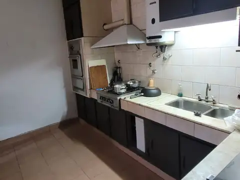 Casa de pasillo unica en Pje. Esnaola 5677 entre Agneta y Pedro Lino Funes
