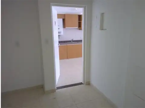 Departamento en Alquiler en Remedios de Escalada de San Martín, $ 530.000