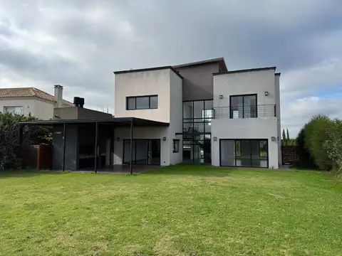 Libertad 300