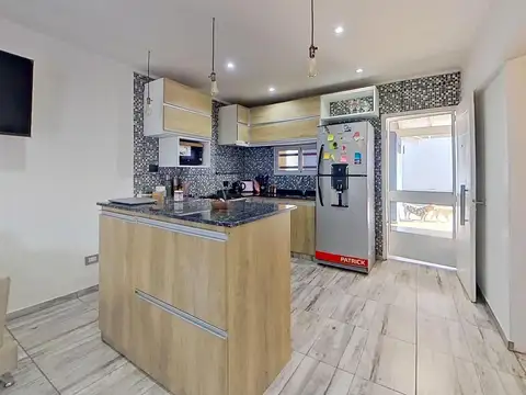 Casa en Venta en Quilmes Oeste, USD 179.000