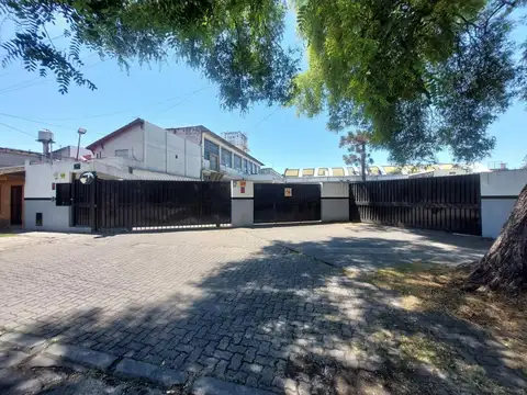 NAVE con Exelente Infraestructura y Ubicacion Logistica 