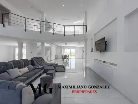 Casa en Venta con 1 cochera