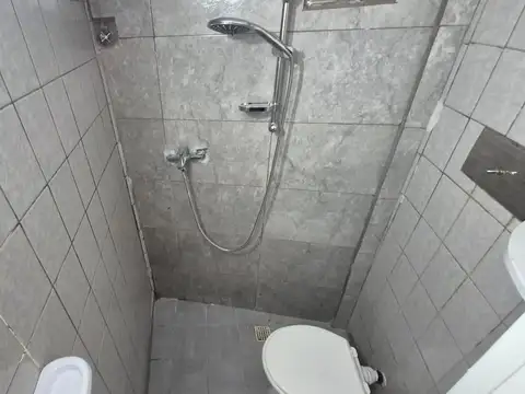 En alquiler PH 2 amb., PB frente, con entrada independiente.