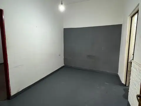 Depto Tipo Casa en Alquiler en Lomas de Zamora, $ 300.000