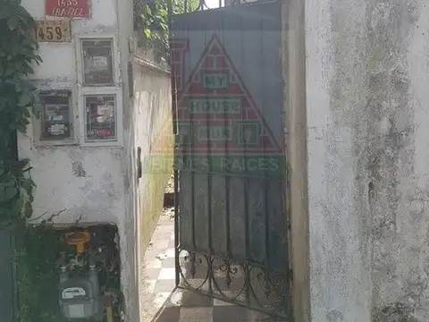 Casa 3 ambientes con 1 baño