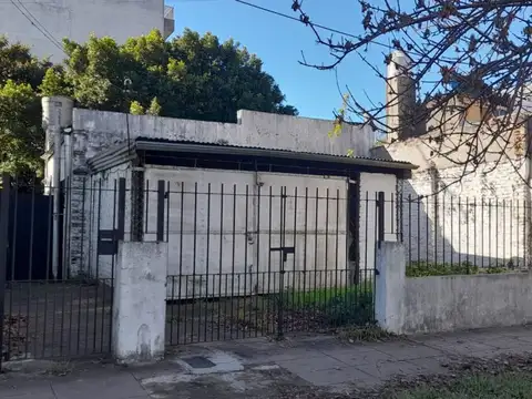 Casa 2 ambientes con 1 baño