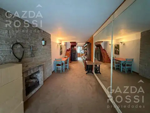 Casa 6 ambientes con 3 baños