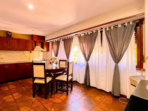 Depto Tipo Casa en Venta de 10 ambientes