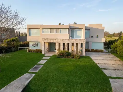 Casa en Venta en Estancias Del Pilar, Countries y Barrios Cerrados en Pilar