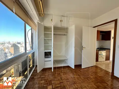 -ALQUILER- Oficina 2 amb. C/ Cochera fija cubierta. Piso alto 18 vista al rio!