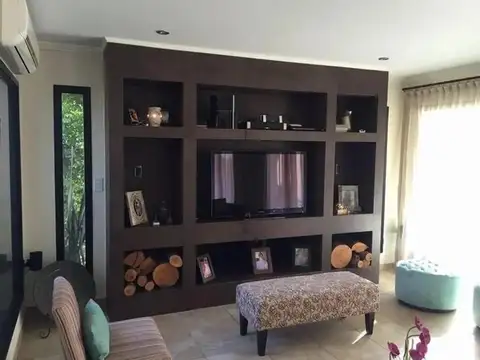 Casa 4 ambientes con 3 baños