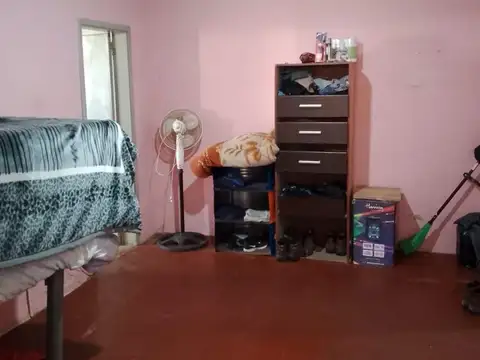 Casa 4 ambientes con 1 baño