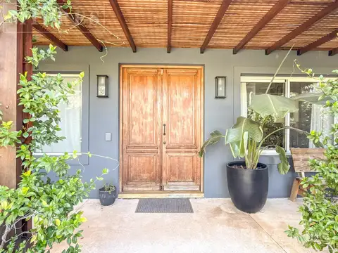 Casa en Alquiler de 3 dormitorios