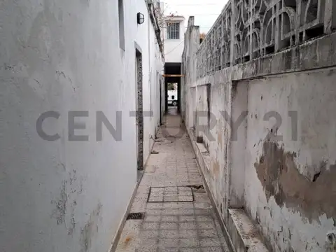 Santa Marta 2000, Piso 0