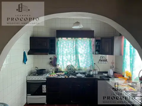Casa 3 ambientes con 1 baño