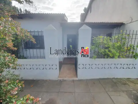 Casa 3 ambientes con 2 baños