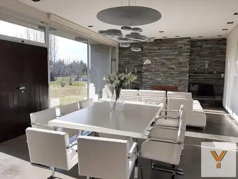 Casa en Venta en Countries y Barrios Cerrados en Cañuelas, USD 350.000
