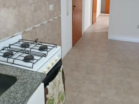 ALQUILER 2 AMBIENTES PLANTA BAJA FRENTE