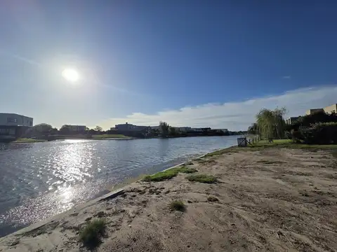 Ceibos  al 555: LOTE AL AGUA 800M2 SE ACEPTA FINANCIACIÓN! Y PERMUTA POR DPTOS. CABA