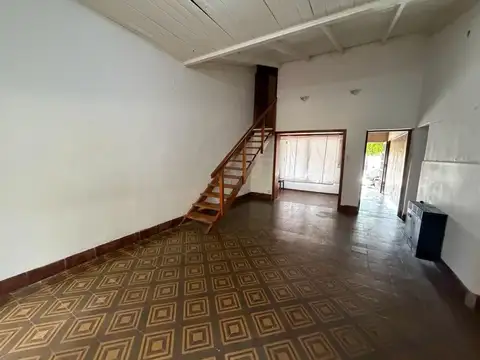 Casa 4 ambientes con 1 baño