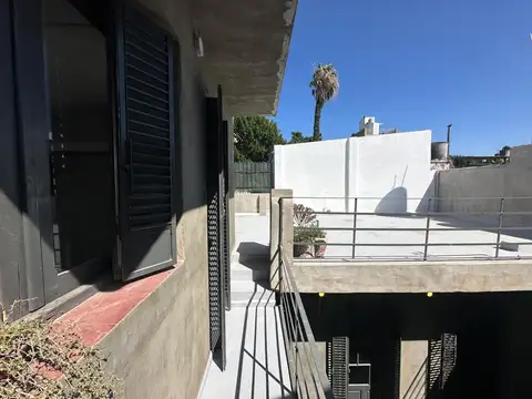 VENDO DEPARTAMENTO DE PASILLO EN OCAMPO AL 1065