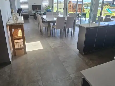 Casa en Venta de 5 dormitorios
