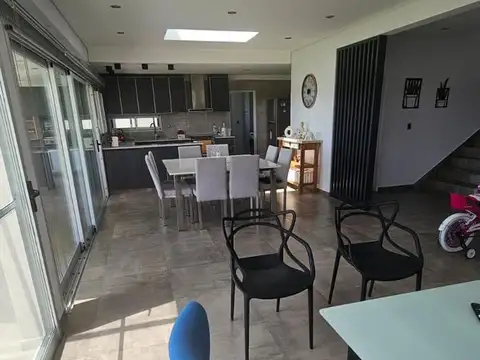 Casa a la laguna Sebastian Gaboto