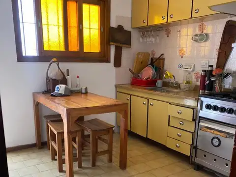 Depto Tipo Casa 3 ambientes con 2 baños