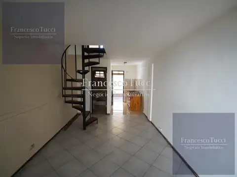 Depto Tipo Casa 3 ambientes con 1 baño