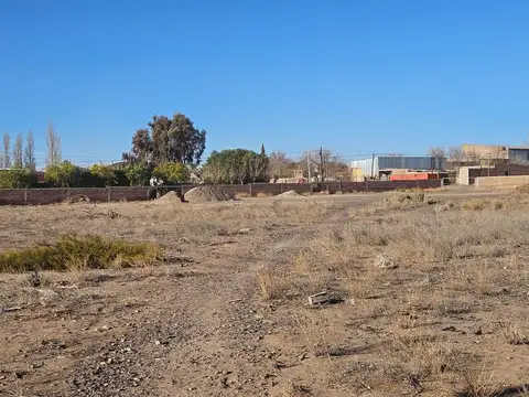 Terreno 5.000 m2  Parque Industrial (Comercial e Industrial) en Centenario