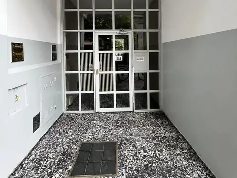 Depto En Alquiler 1 Dormitorio  Centro  Semi Amoblado
