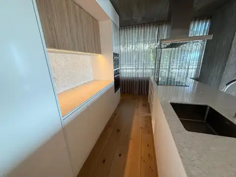 Departamento en Venta de 4 dormitorios