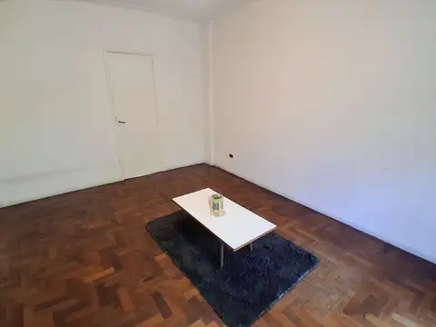 Departamento en Venta en Parque Centenario, USD 134.900