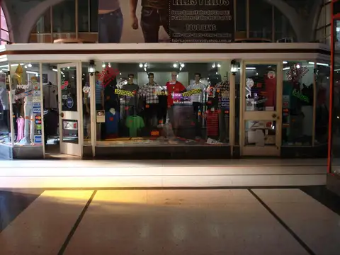 Local en Venta 50 años